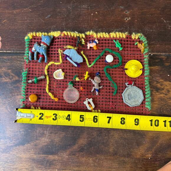 16 Piece Cracker Jack‎ Odds & Ends Bubble Gum Vending Prize Collage VINTAGE - Picture 8 of 13